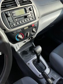 Toyota RAV4 2.0 VVT-i benzín (110kw) 4x4 - 6