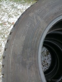 Predám zimné pneu 235/65r17 - 6