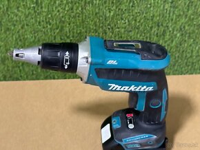 Makita DFS452Z Aku skrutkovač Li-ion LXT 18V - 6