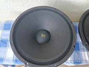 2ks 15" basové reproduktory Electrovoice EVM 15B - 6