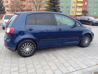 Volkswagen Golf 5 plus 1.9 TDI 77kw BlueMotion rok 2009 - 6