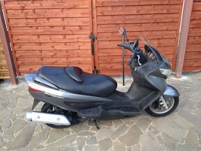 Suzuki Burgman 125 rok 2008  . - 6