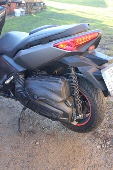 YAMAHA Xmax 400 - 6