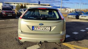 Ford Focus 1.6 16V - 6