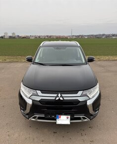 Mitsubishi Outlander 2.4 PHEH PLUG-IN HYBRID, 4WD - 6