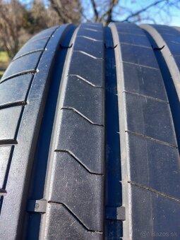 275/40 r22 letne pneumatiky - 6