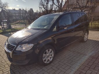 VW TOURAN 1.9 TDI NAJ.192000 KM ROK VÝROBY 2009 - 6