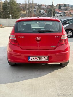 Hyundai i30 1.6 CRDi VGT 115k Style - 6