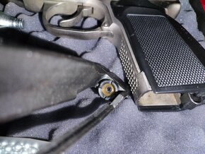 Makarov CO2 4,5 mm MP 654K Uloženka Luxusné chrómové prevede - 6