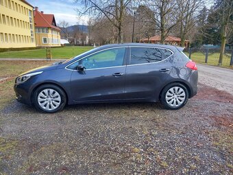 Kia Ceed 1.6GDi benzín 2014 - 6