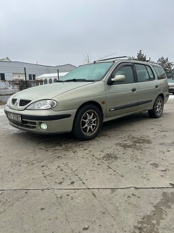 Renault Megane 1.6 - 6