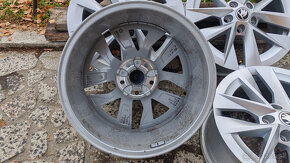 5x112 R17 --- ŠKODA Octavia 4 ... - 6