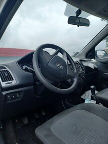 Rozpredam Hyundai I20 1.2 2012 G4LA - 6