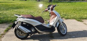 Piaggio Beverly - 6