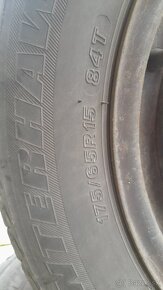 Predám kolesá 175/65 R15 84T a puklice Toyota - 6