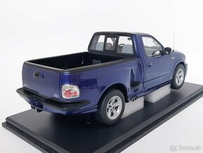 1:18 - Ford F-150 SVT Lightning (2003) - DNA Models - 1:18 - 6