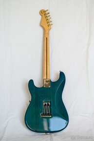 Elektrická gitara - Fender Stratocaster - 6