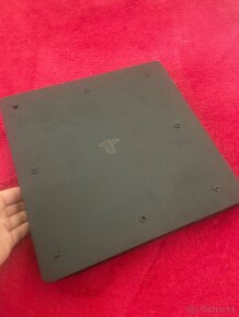 Playstation 4 1 TB - 6