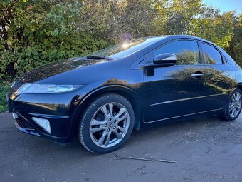 Honda Civic 1.8 VTEC GT 103 kW 6MT - 6