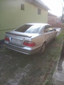 Predám Mercedes clk-2 liter benzín - 6