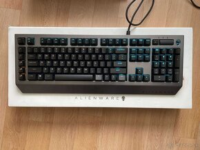 Dell Alienware Pro Gaming Keyboard (model AW768) - 6