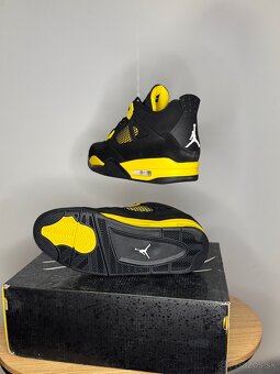 Jordan 4 Thunder - 6