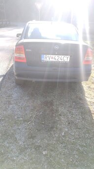 Opel Astra 2.0 - 6