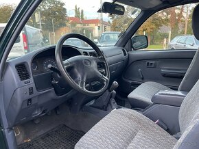 TOYOTA HILUX 2,5 DIESEL 4X4 - 6