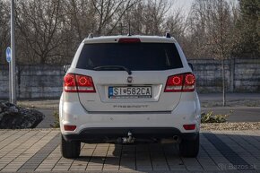 Fiat Freemont 2.0 16V MultiJet Cross 4x4 A/T - 6