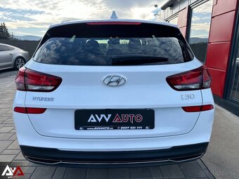 Hyundai i30 CW 1.6 CRDi Family, Pôvodný lak, v Záruke, SR - 6