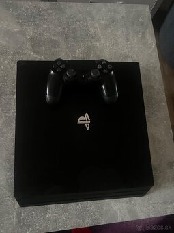 Playstation 4 pro - 6