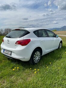 Opel Astra 1.7 - 6