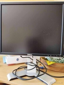 Mikro PC + monitor DELL - 6