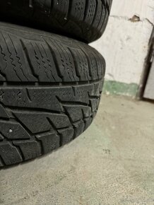 Pneumatiky zimne 195/65 r15 vw - 6