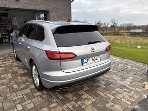 VW Touareg 3.0tdi 210kw R-line Matrix TOP Krasavec - 6