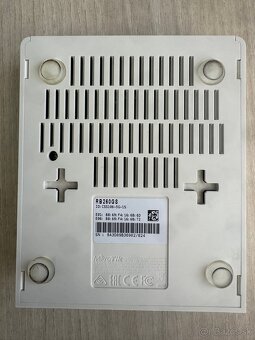 MikroTik RouterBOARD 260GS 5-portový - 6