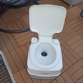 Thetford Porta Potti 335

Chemické WC REZERVOVANE - 6