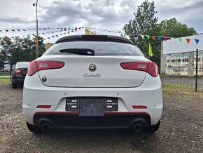 Alfa Romeo Giulietta 2.0 JTD 140k - 6