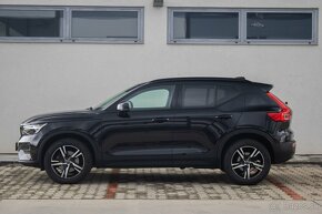 Volvo XC40 B3 AT7 PLUS Dark 163hp - 6