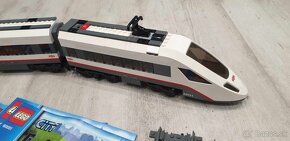 LEGO VLAK 60051 PASSENGER TRAIN - 6