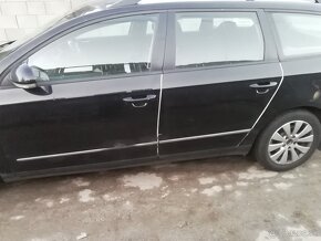 Rozpredám volkswagen passat b6 combi 1,9 tdi - 6