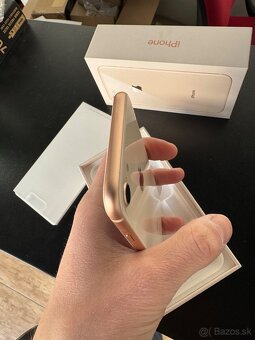 Apple iPhone 8 64GB Gold - 6