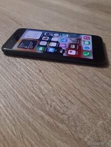 iPhone 8 / 256GB čierny TOP stav - 6