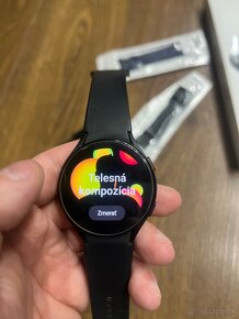 Samsung galaxy Watch 5.   44mm - 6