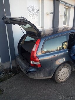 Rozpredam Volvo V50 1.6 tdci 80 kw rok 2006 - 6