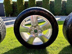 Komplet letnú sadu alu Škoda Scout 5x112 225/50 R17. - 6