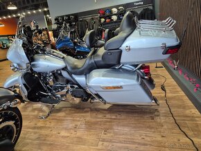 Harley-Davidson Ultra Limited one owner super price - 6