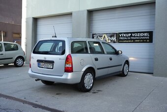 Opel Astra Caravan 2008 - 6