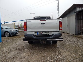 Toyota Hilux DC 2.5 I D-4D Terra - 6