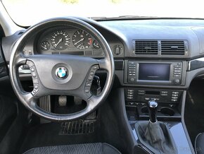 BMW 525i - 6